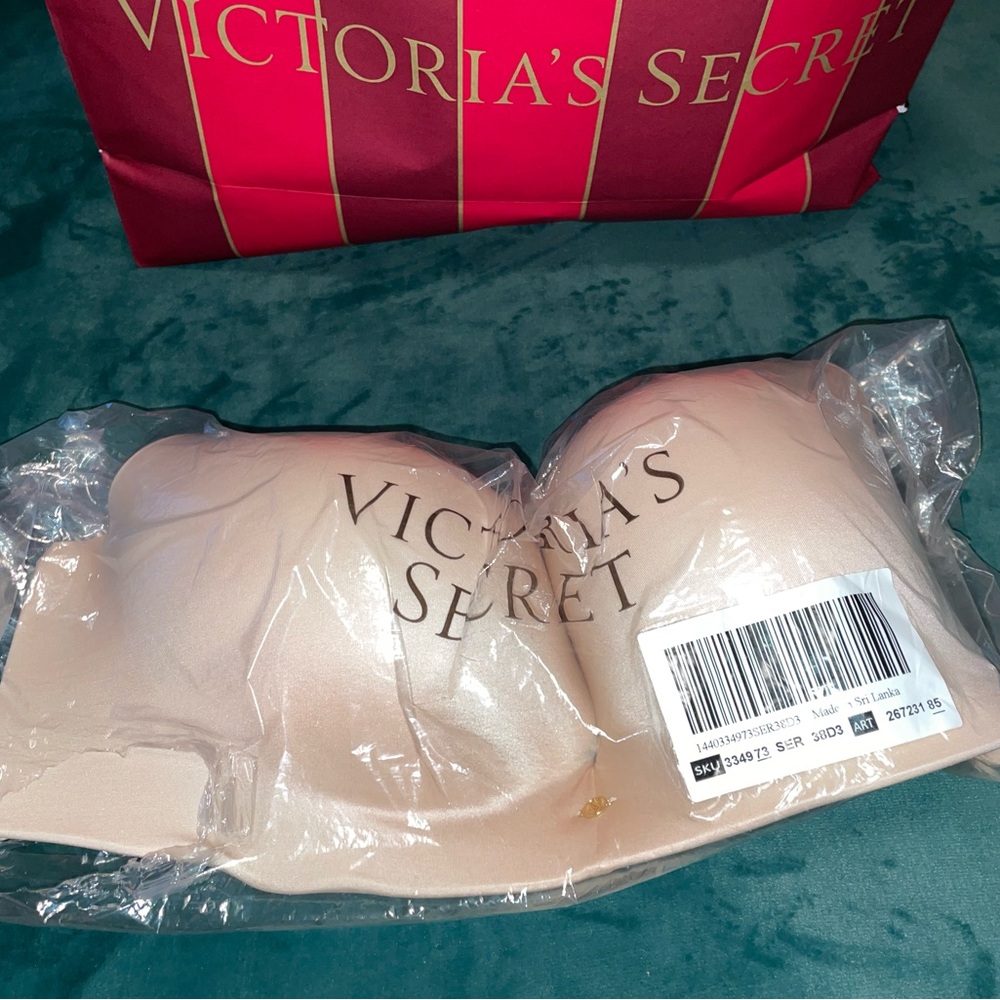 Victoria's Secret Nude Wireless So Obsessed Push Up Bra
